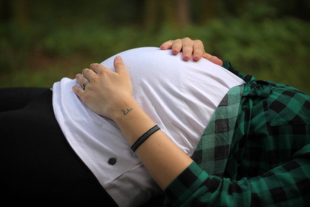 7 reasons to get a pregnancy massage